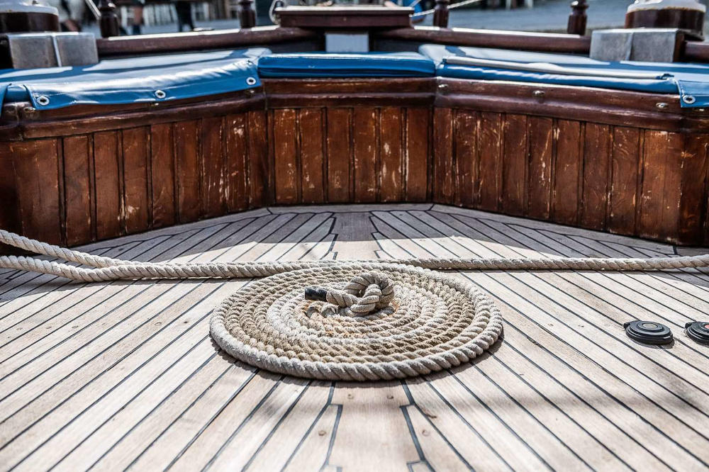 Outer view of the boat.